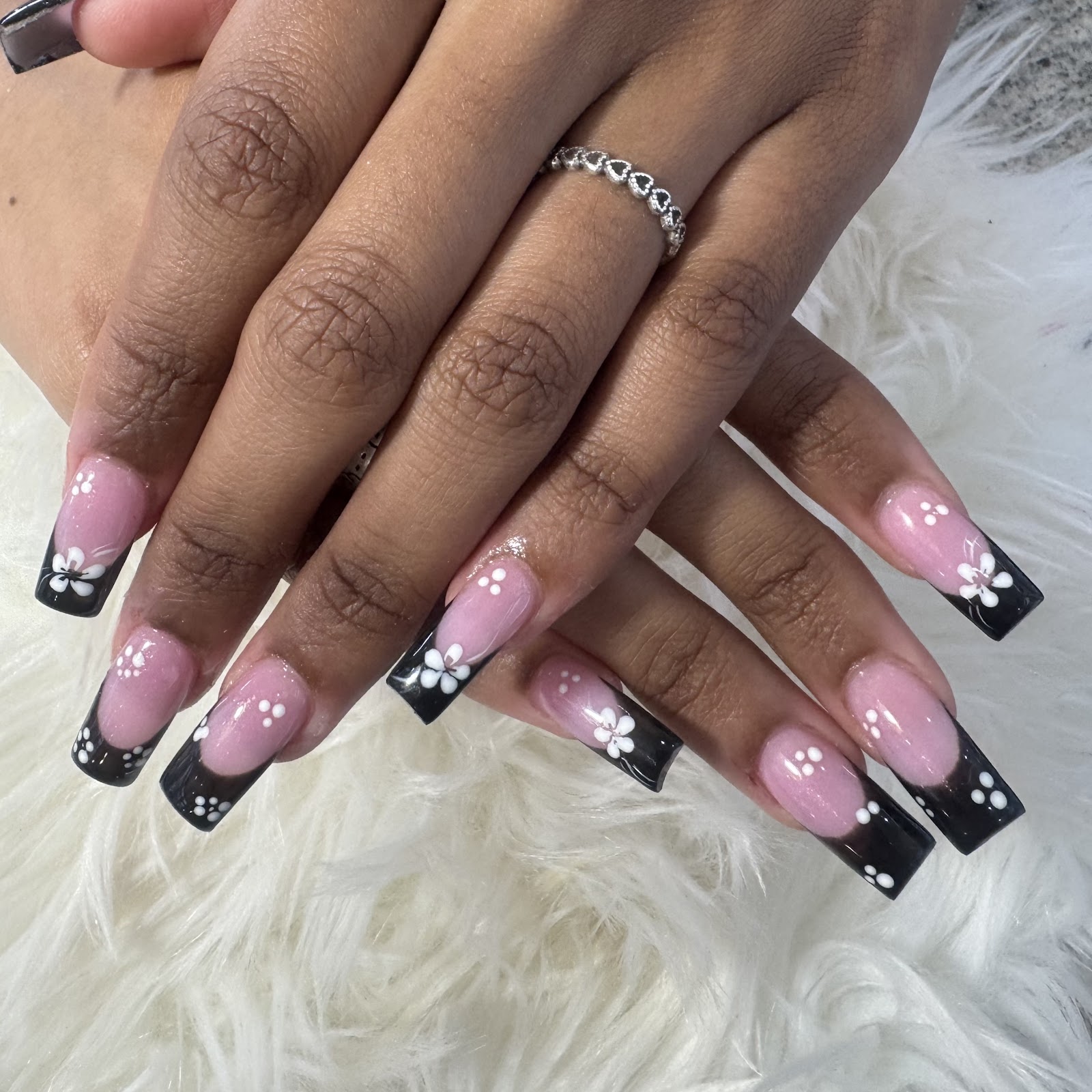 Che Nails & Lash Studio nail work in Spring, Texas