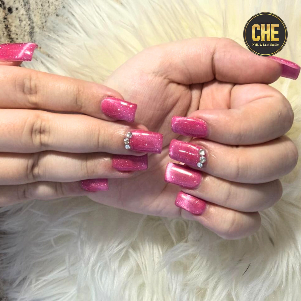 Che Nails & Lash Studio nail photo 1